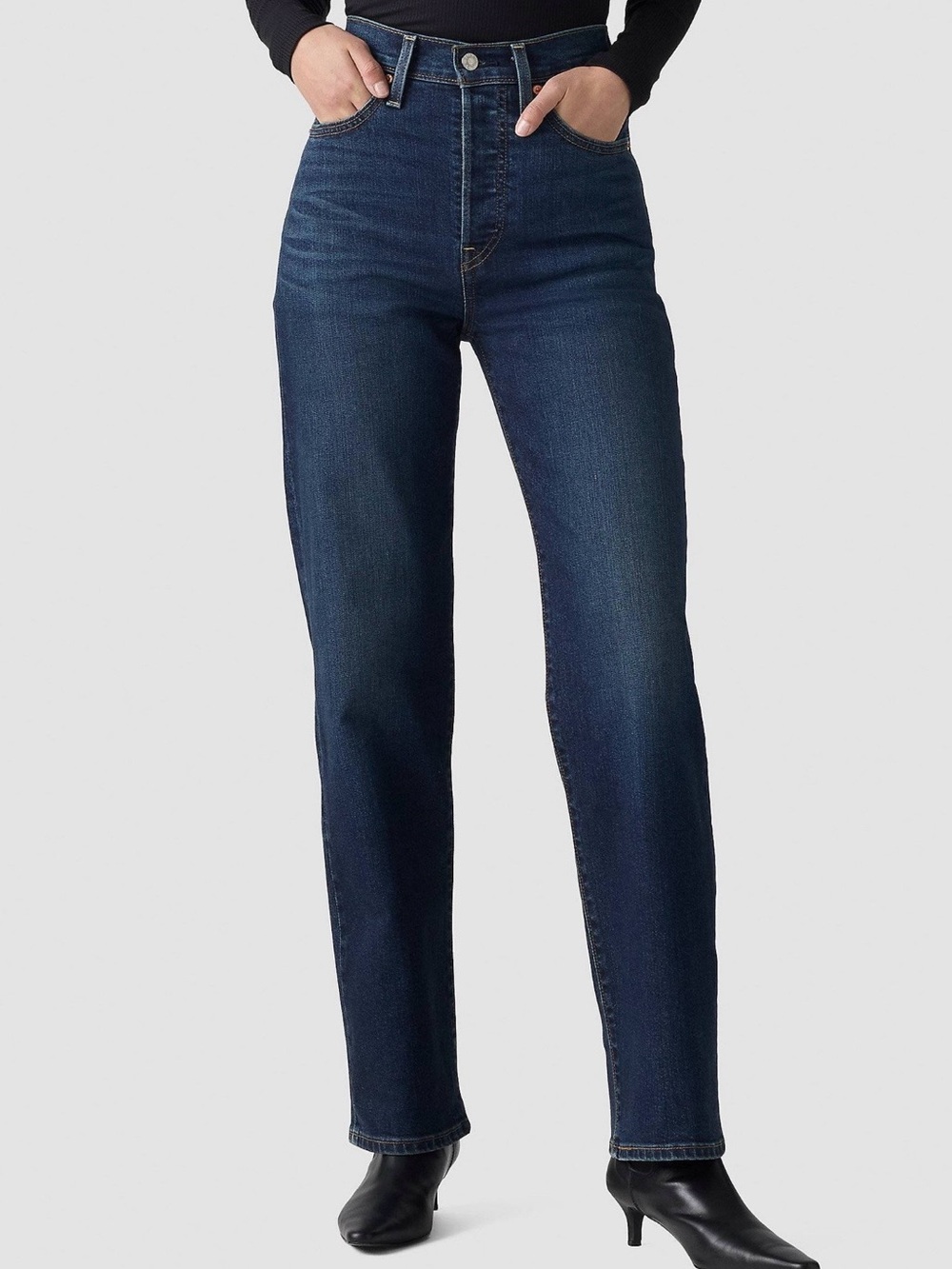 Levi's Women's Ribcage Straight Leg Full Length Jeans in Dark Blue Wash sz30x32